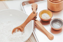 Load image into Gallery viewer, Bulk buy 16 Quantity Custom Gift Box, Wood measuring cups, Measuring spoons, Towel