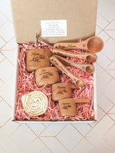 Load image into Gallery viewer, Beechwood Measuring cups and spoons with dishtowel giftbox for Great Beginnings Surrogacy Birthdays
