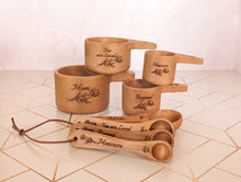 Load image into Gallery viewer, Beechwood Measuring cups and spoons with dishtowel giftbox for Great Beginnings Surrogacy Birthdays
