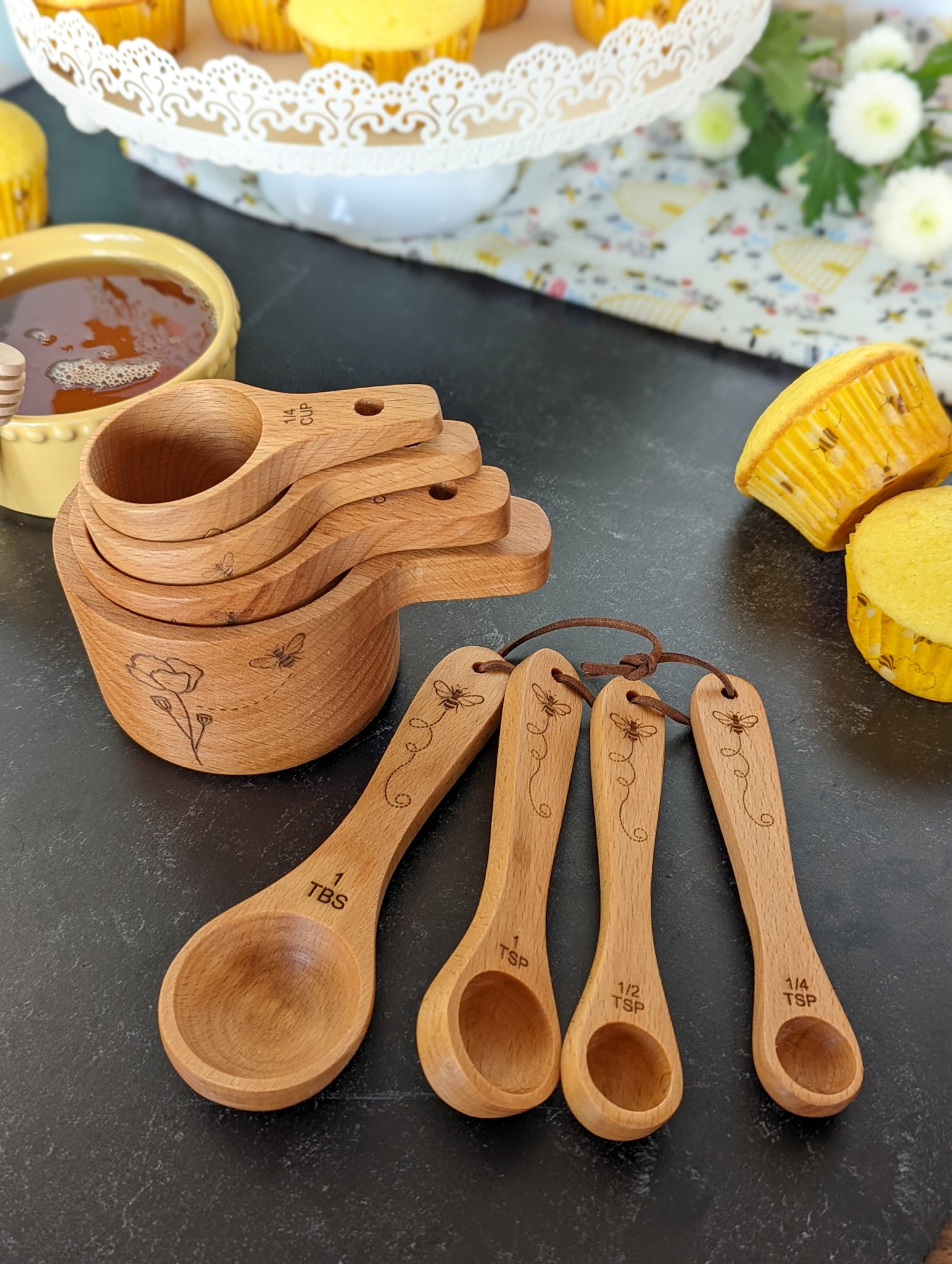 Bee gift box, Baking box, Wood measuring cups, Measuring spoons, Mothe –  AFewSpareMoments